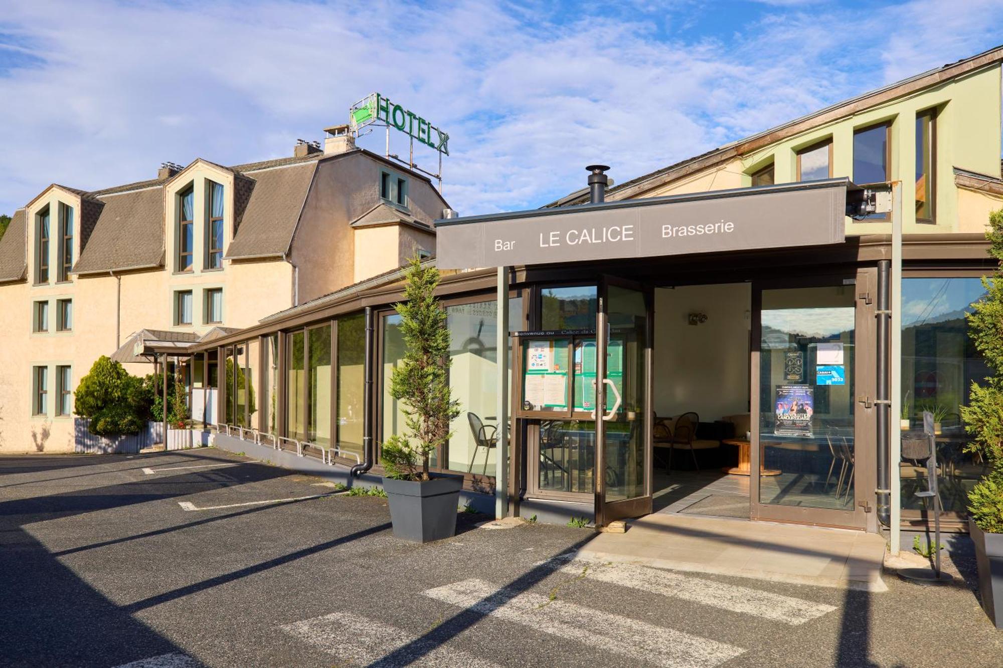 Hotel-Restaurant Le Calice Du Gevaudan - A75 Banassac Eksteriør bilde