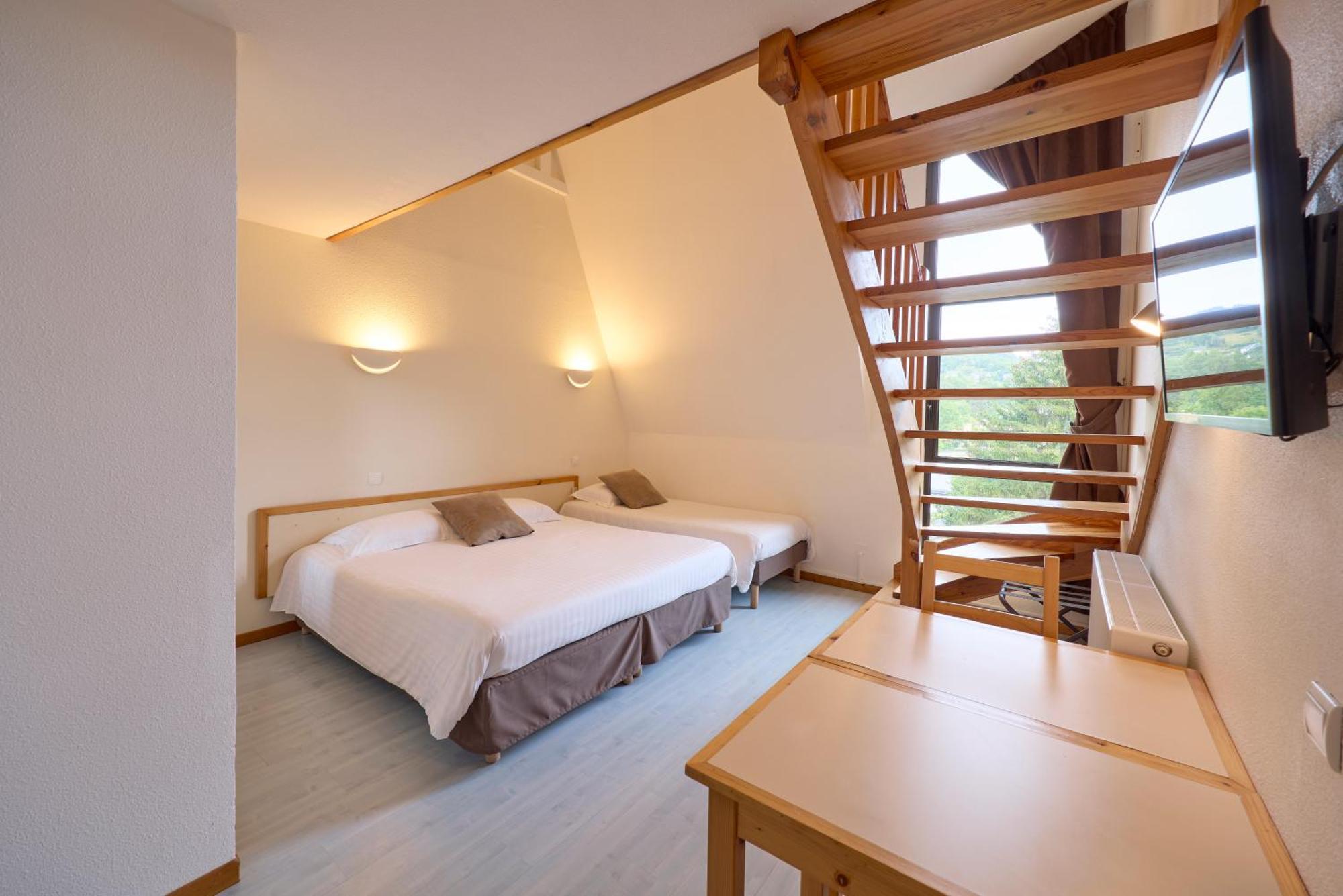 Hotel-Restaurant Le Calice Du Gevaudan - A75 Banassac Eksteriør bilde